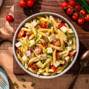 BACON RANCH TURKEY PASTA SALAD 054 760x428 1 e1750509923260