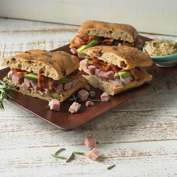 CubedHamBaconAvocadoFlatbread 3 760x570 1 e1750433261968