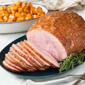 Herb and Honey Glazed Ham with Roasted Potatoes 031 760x507 1 e1750344017806