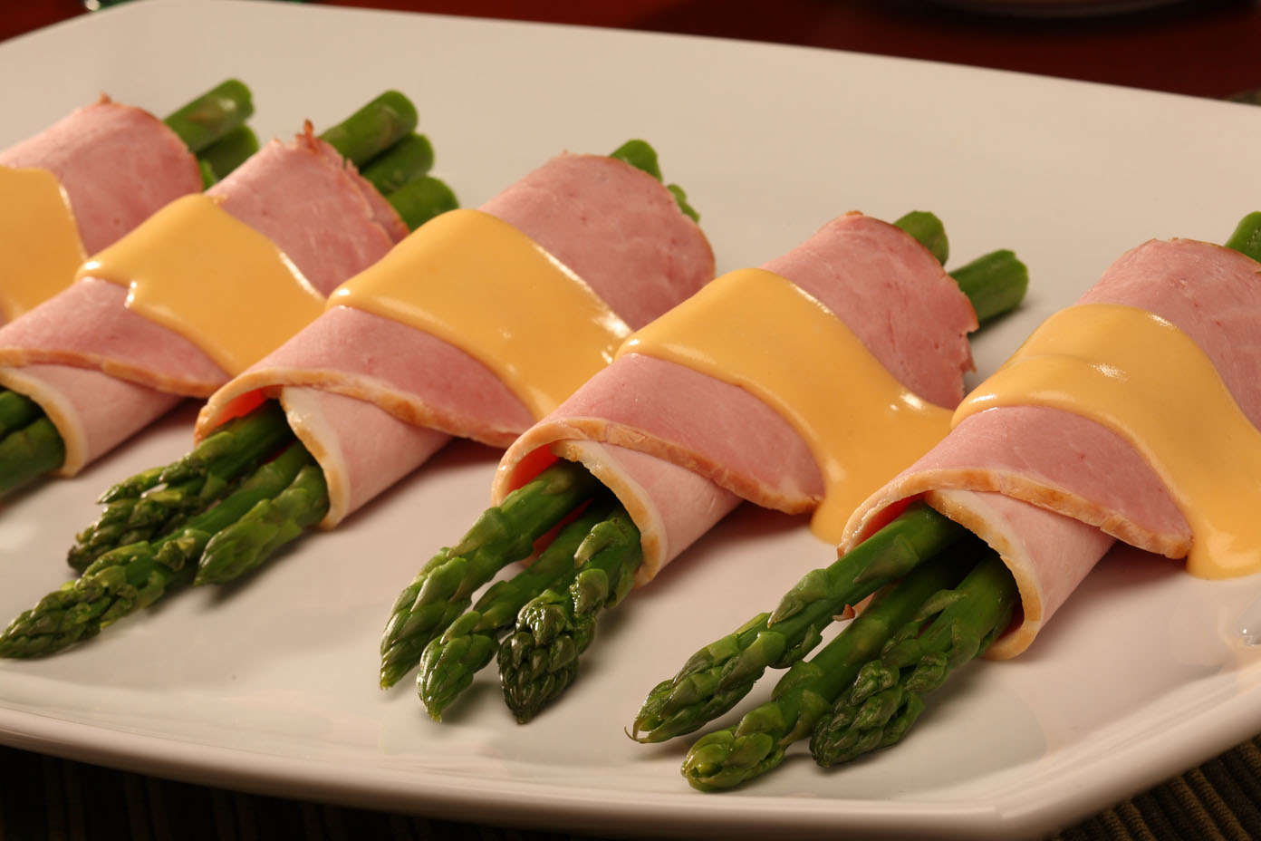 ham-and-asparagus-roll-ups-kentucky-legend